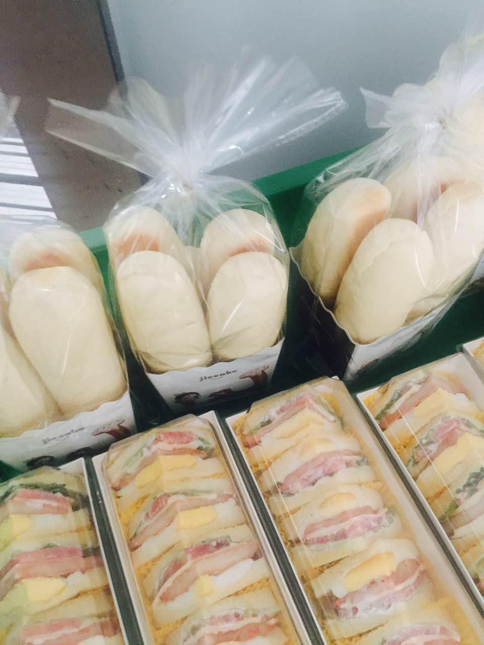 吉可金太陽白面包：眾里尋他千百度，驀然回首，白面包就在這里